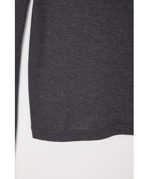 SLY(スライ)の「THROW SHEER FINE FIT C/N TOPS シアーファインフィットクルーネックトップス 秋服 冬服(Tシャツ/カットソー・レディース・ブラック/杢グレー/ブルー/ベージュ/バーガンディー・FREE)」の7枚目の写真