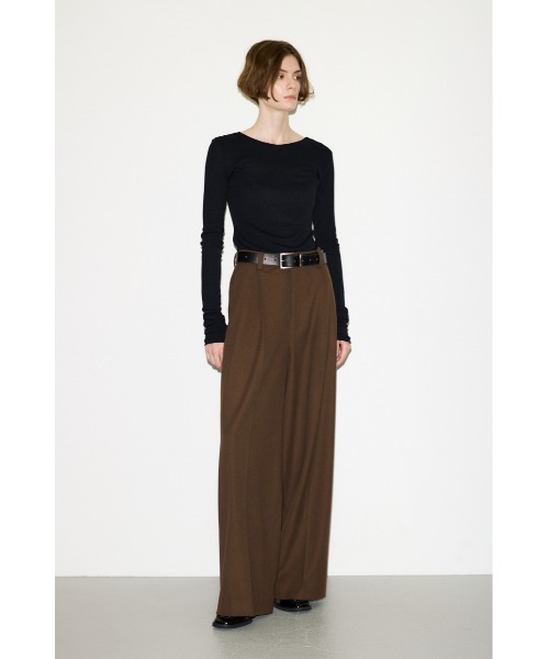 SLY(スライ)の「THROW SHEER FINE FIT C/N TOPS シアーファインフィットクルーネックトップス 秋服 冬服(Tシャツ/カットソー・レディース・ブラック/杢グレー/ブルー/ベージュ/バーガンディー・FREE)」の9枚目の写真