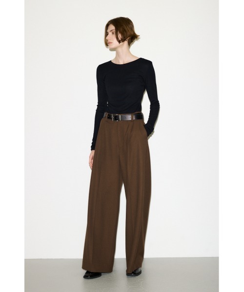 SLY(スライ)の「THROW SHEER FINE FIT C/N TOPS シアーファインフィットクルーネックトップス 秋服 冬服(Tシャツ/カットソー・レディース・ブラック/杢グレー/ブルー/ベージュ/バーガンディー・FREE)」の10枚目の写真