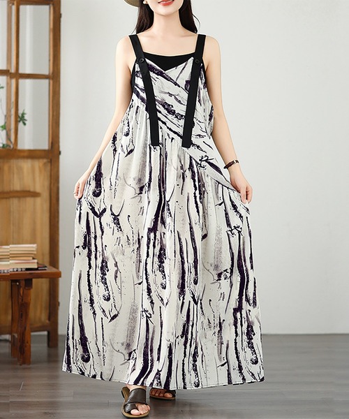 Doux Belle（ドゥーベル）の「総柄キャミロングワンピース（ワンピース・レディース・アイボリー/ローズ・MEDIUM/LARGE/X-LARGE）」の3枚目の写真