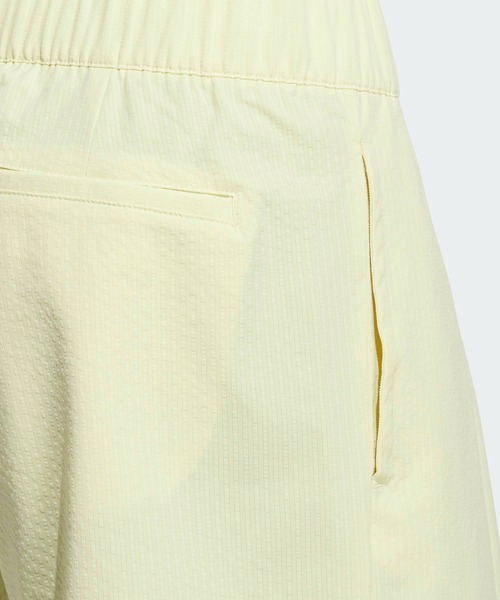 adidas(アディダス)の「ビヨンド ザ コース 撥水プリーツ ショートパンツ【adidas Golf/アディダスゴルフ】(その他パンツ・レディース・ライトイエロー・SMALL/MEDIUM/LARGE/X-LARGE/XX-LARGE)」の5枚目の写真