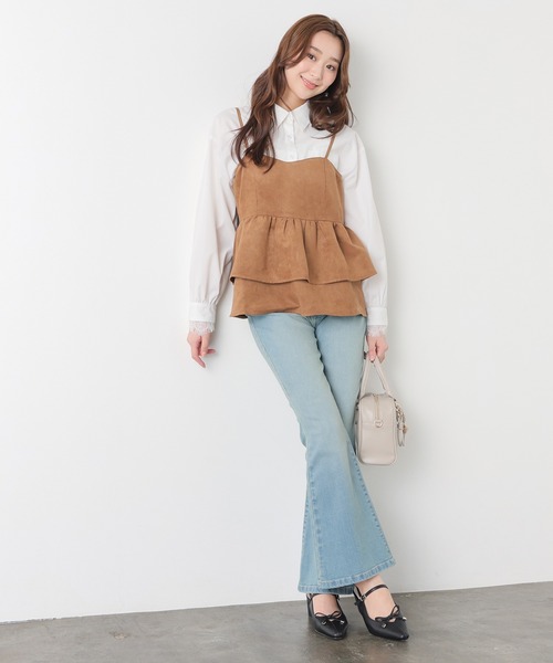 Honeys(ハニーズ)の「デニムフレアパンツ(デニムパンツ・レディース・ブルー系その他/ワンウォッシュ/ブラック・L/LL/M/S/SS)」の9枚目の写真
