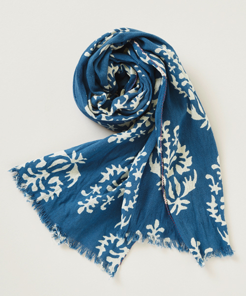 チャイハネ(チャイハネ)の「【チャイハネ】インド綿100% 青色ストール(ストール/ショール・レディース・ブルー/ネイビー/ホワイト/ライトブルー・FREE)」の4枚目の写真