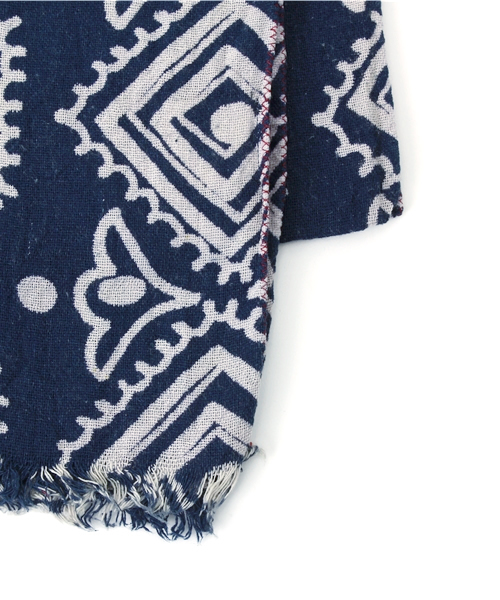 チャイハネ(チャイハネ)の「【チャイハネ】インド綿100% 青色ストール(ストール/ショール・レディース・ブルー/ネイビー/ホワイト/ライトブルー・FREE)」の9枚目の写真