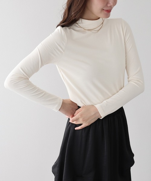 BLUEEAST（ブルーイースト）の「モックネックロングTシャツ（Tシャツ/カットソー・レディース・アイボリー/ブラック/ブラウン・MEDIUM）」の7枚目の写真