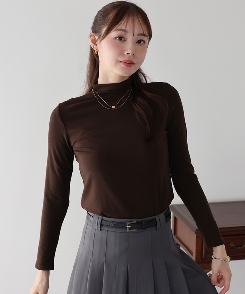 BLUEEAST（ブルーイースト）の「モックネックロングTシャツ（Tシャツ/カットソー・レディース・アイボリー/ブラック/ブラウン・MEDIUM）」の10枚目の写真