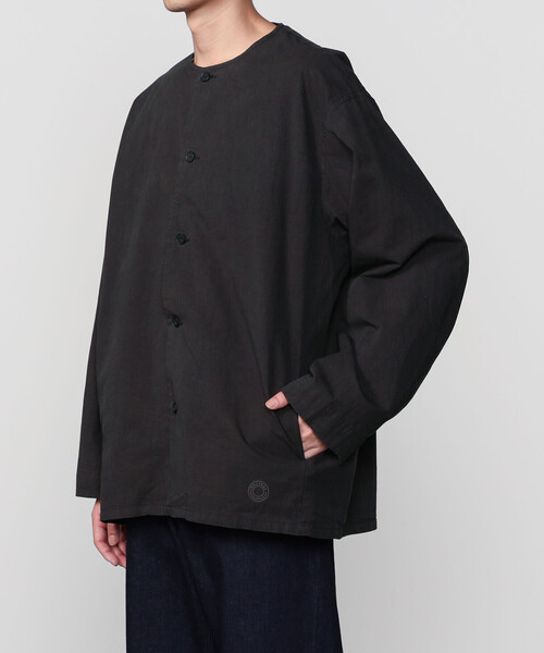 ORCIVAL(オーシバル)の「ORCIVAL | コットンツイル ノーカラー シャツ MEN(シャツ/ブラウス・メンズ・パープル/ブラウン系その他/ブラック・5/4)」の16枚目の写真