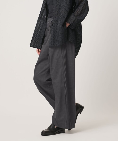 UNITED ARROWS（ユナイテッドアローズ）の「＜Pheeta＞Bourke パンツ / 016C-12（その他パンツ・レディース・ベージュ/ダークグレー・2/1）」の3枚目の写真