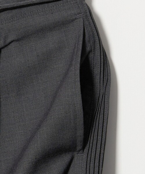 UNITED ARROWS（ユナイテッドアローズ）の「＜Pheeta＞Bourke パンツ / 016C-12（その他パンツ・レディース・ベージュ/ダークグレー・2/1）」の19枚目の写真