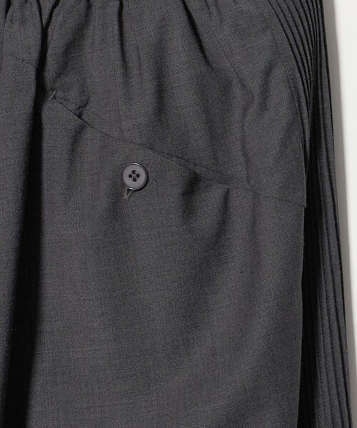 UNITED ARROWS（ユナイテッドアローズ）の「＜Pheeta＞Bourke パンツ / 016C-12（その他パンツ・レディース・ベージュ/ダークグレー・2/1）」の20枚目の写真