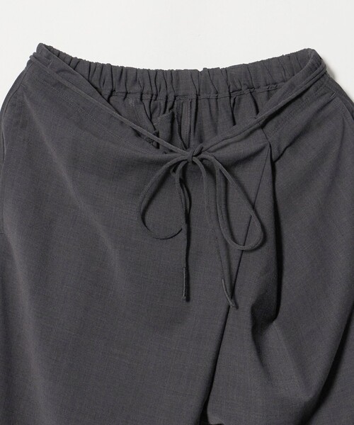 UNITED ARROWS（ユナイテッドアローズ）の「＜Pheeta＞Bourke パンツ / 016C-12（その他パンツ・レディース・ベージュ/ダークグレー・2/1）」の21枚目の写真