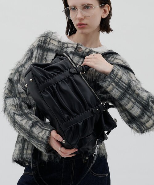 CIAOPANIC TYPY(チャオパニックティピー)の「:【ZOZO限定】ギャザーデザイン2WAYBAG(ショルダーバッグ・レディース・ブラック/ブラウン・ONE SIZE)」の1枚目の写真