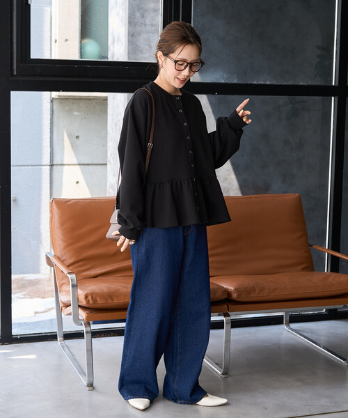 FREAK'S STORE(フリークスストア)の「限定展開 <イージーケア>コットンタッチ ポンチ ペプラム ボタン カーディガン(カーディガン/ボレロ・レディース・サックスブルー/ライトグレー/ブラック/ベージュ/ブラウン・フリ-)」の21枚目の写真
