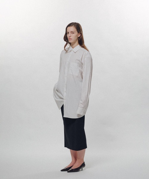 KEISUKEYOSHIDA（ケイスケヨシダ）の「Stripe Standard Shirts（シャツ/ブラウス・レディース・ホワイト/ブラック/ネイビー・L/M）」の5枚目の写真