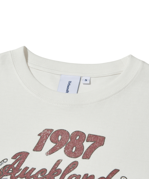URBANDTYPE（アーバンディタイプ）の「1987 オークランド ロングスリーブ Tシャツ_ホワイト（Tシャツ/カットソー・メンズ・その他・LARGE/X-LARGE/SMALL/MEDIUM）」の3枚目の写真