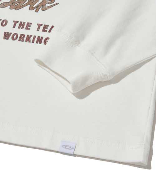 URBANDTYPE（アーバンディタイプ）の「1987 オークランド ロングスリーブ Tシャツ_ホワイト（Tシャツ/カットソー・メンズ・その他・LARGE/X-LARGE/SMALL/MEDIUM）」の5枚目の写真