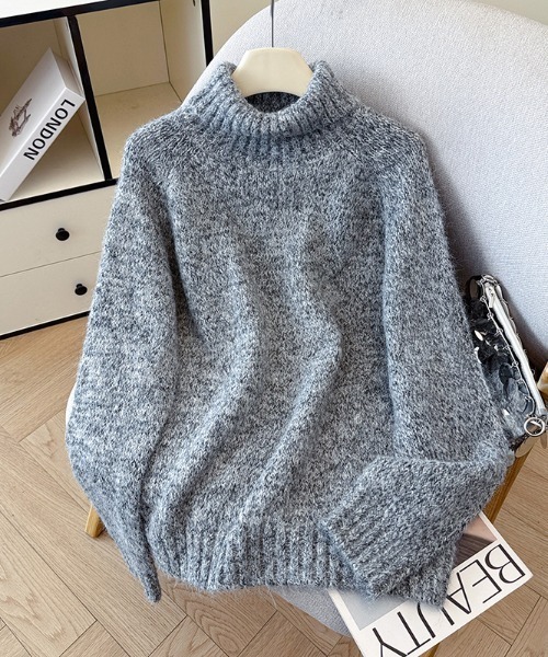 AMAJI(アマジ)の「ミックスニット ハイネック長袖ニット(ニット/セーター・レディース・グレー/ブルー/パープル・FREE)」の2枚目の写真