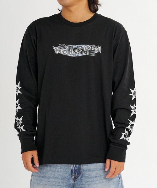 VOLCOM（ボルコム）の「【オンライン限定】VOLCOM メンズ STAR VOLCOM LS ロンT 【2026年秋冬モデル】/ボルコム袖プリント長袖ロンT（Tシャツ/カットソー・メンズ・ブラック系その他/ブラック/ホワイト・MEDIUM/LARGE/X-LARGE）」の2枚目の写真