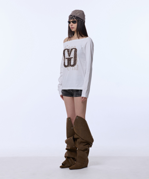 GILAARCHIVE(ギラアーカイブ)の「APPLIQUE STUD G LOGO LONG SLEEVE_WHITE(Tシャツ/カットソー・レディース・その他・FREE)」の2枚目の写真