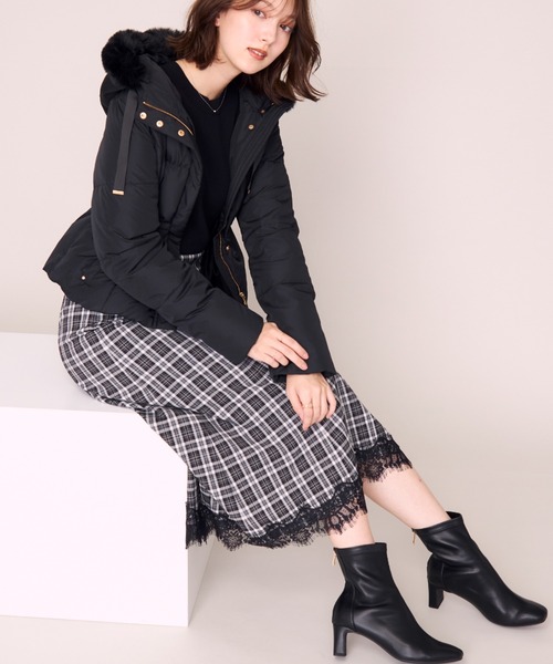 MISCH MASCH(ミッシュマッシュ)の「2026秋冬新作 チェックドッキングニットワンピース(ワンピース・レディース・ベージュ/ブラック/ブラウン・フリ-)」の2枚目の写真