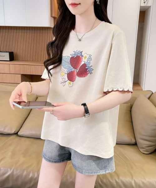 Ritzy(リッツィー)の「いちごプリント柄・フリル半袖Tシャツ(Tシャツ/カットソー・レディース・グレー/ホワイト・LARGE/MEDIUM)」の3枚目の写真