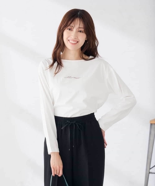 a.v.v（アーヴェヴェ）の「アソート ロゴ プリント 長袖 Tシャツ（Tシャツ/カットソー・レディース・ホワイト/チャコールグレー/アイボリー・36/38/40）」の8枚目の写真