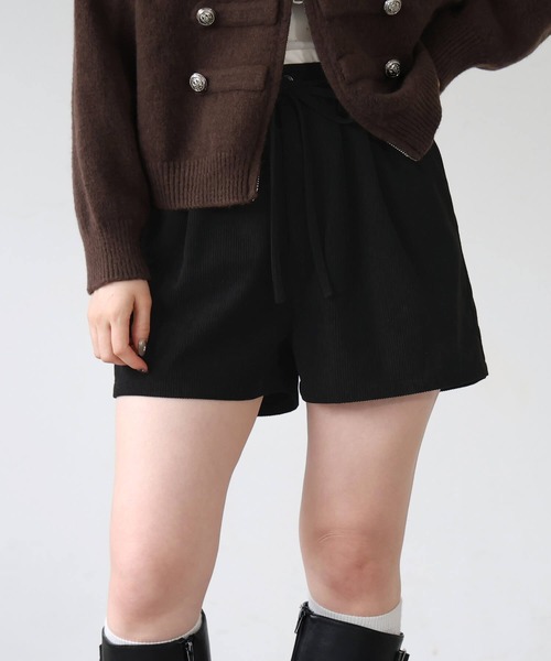 tiptop(ティップトップ)の「コーデュロイウエストフリルショートパンツ(その他パンツ・レディース・ブラック/ブラウン・FREE)」の4枚目の写真