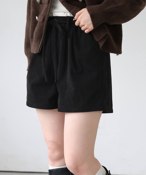 tiptop(ティップトップ)の「コーデュロイウエストフリルショートパンツ(その他パンツ・レディース・ブラック/ブラウン・FREE)」の6枚目の写真