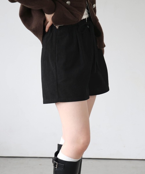 tiptop(ティップトップ)の「コーデュロイウエストフリルショートパンツ(その他パンツ・レディース・ブラック/ブラウン・FREE)」の7枚目の写真