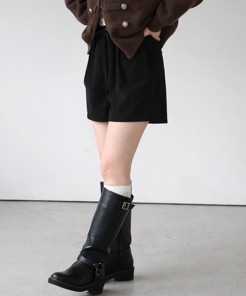tiptop(ティップトップ)の「コーデュロイウエストフリルショートパンツ(その他パンツ・レディース・ブラック/ブラウン・FREE)」の9枚目の写真