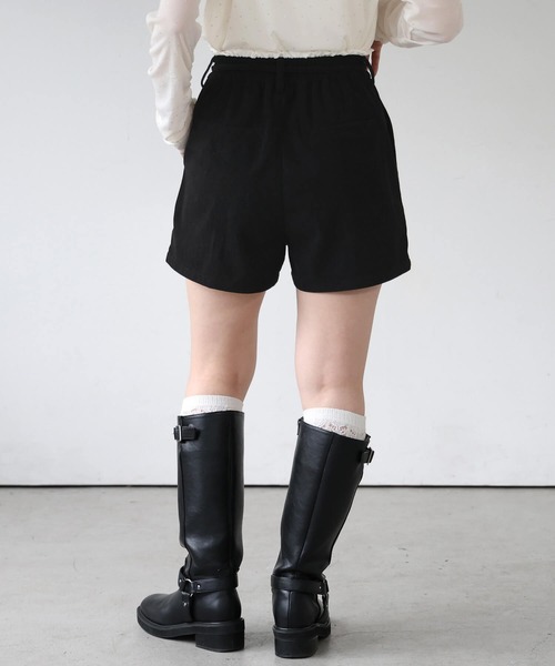 tiptop(ティップトップ)の「コーデュロイウエストフリルショートパンツ(その他パンツ・レディース・ブラック/ブラウン・FREE)」の18枚目の写真