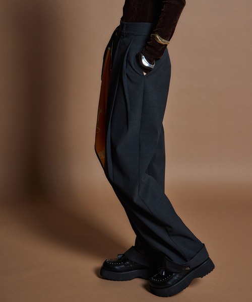MAISON SPECIAL(メゾンスペシャル)の「【26WINTER PRE-ORDER】Wide Tuck Pants/ワイドタックパンツ(スラックス・レディース・ブラック/ブラウン/グレー・38/36)」の21枚目の写真