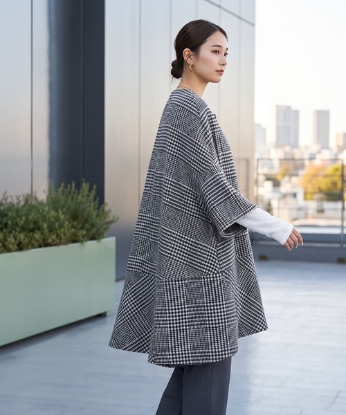 STYLE DELI（スタイルデリ）の「【DELI by】クラシックチェックケープライクコート（ダウンジャケット/コート・レディース・チェック/レッド系その他・M）」の4枚目の写真