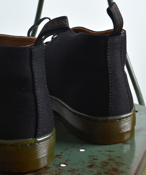 SHIPS JET BLUE(シップスジェットブルー)の「Dr.MARTENS: クルーズ 2アイレット デザートブーツ■(スニーカー・メンズ・ネイビー/ブラック・10/8/9)」の4枚目の写真