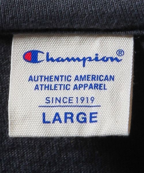 Champion（チャンピオン）の「【Champion】無地VネックTシャツ（Tシャツ/カットソー・メンズ・ダークグレー/グレー/ブラック/グリーン/ネイビー/ホワイト・SMALL/LARGE/MEDIUM/X-LARGE）」の8枚目の写真