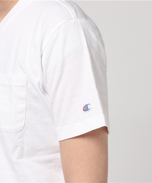 Champion（チャンピオン）の「【Champion】無地VネックTシャツ（Tシャツ/カットソー・メンズ・ダークグレー/グレー/ブラック/グリーン/ネイビー/ホワイト・SMALL/LARGE/MEDIUM/X-LARGE）」の17枚目の写真