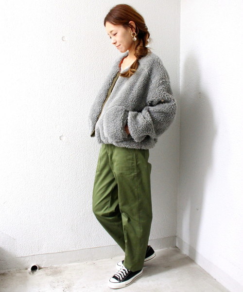 ottilie（オティーリエ）の「（ＷＥＢ限定）ミリタリーボアショートブルゾン（ブルゾン・レディース・グレー/オフホワイト/カーキ・FREE）」の9枚目の写真