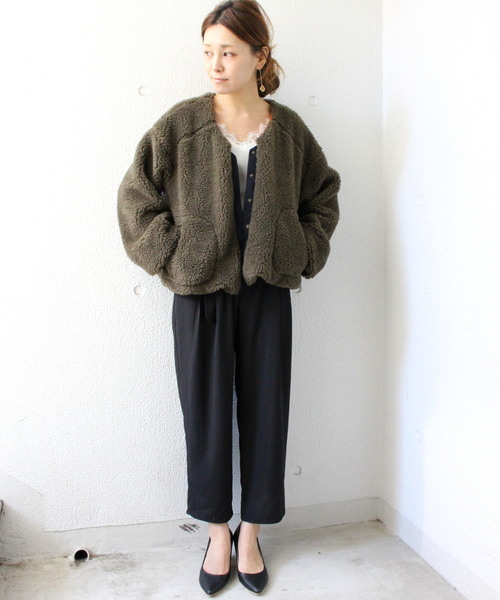 ottilie（オティーリエ）の「（ＷＥＢ限定）ミリタリーボアショートブルゾン（ブルゾン・レディース・グレー/オフホワイト/カーキ・FREE）」の21枚目の写真