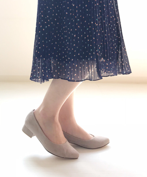 RiiiKa(リーカ)の「【RiiiKa/リーカ】ポインテッドトゥローヒールパンプス(パンプス・レディース・ブルー/ピンク/イエロー/ベージュ/ブラック・S/L/LL/M)」の13枚目の写真