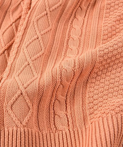 SHIPS(シップス)の「SC: "garment dyed" ミドルゲージ ランダム/アラン クルーネック ニット□(ニット/セーター・メンズ・ピンク/ブルー/ネイビー/オリーブ/ホワイト・LARGE/MEDIUM/SMALL/X-LARGE)」の10枚目の写真