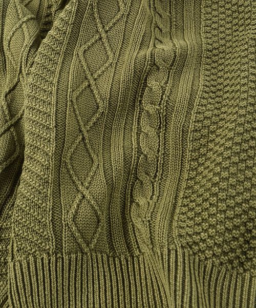 SHIPS(シップス)の「SC: "garment dyed" ミドルゲージ ランダム/アラン クルーネック ニット□(ニット/セーター・メンズ・ピンク/ブルー/ネイビー/オリーブ/ホワイト・LARGE/MEDIUM/SMALL/X-LARGE)」の11枚目の写真