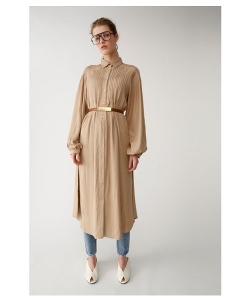 MOUSSY(マウジー)の「PIN TUCK SHIRT DRESS(ワンピース・レディース・ブラック/オフホワイト/ライトベージュ・FREE)」の3枚目の写真