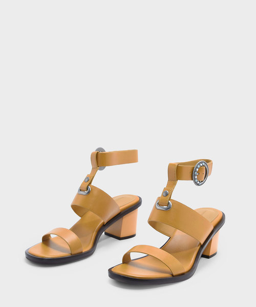 CHARLES & KEITH(チャールズ & キース)の「アンクルストラップヒールサンダル / ANKLE STRAP HEELED SANDALS(サンダル・レディース・マスタード/ブラック・23cm/24.5cm/23.5cm/25cm)」の10枚目の写真