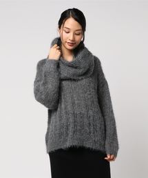 スヌード付ふわふわわたあめニット
