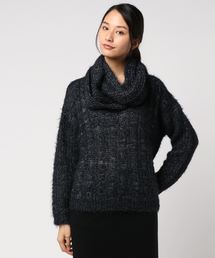 スヌード付ふわふわわたあめニット