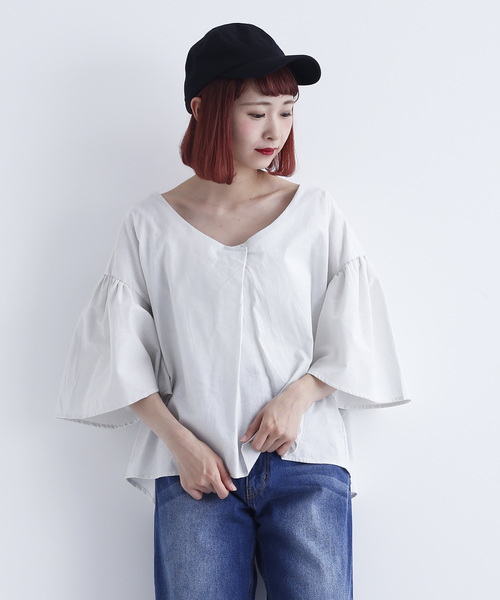 MERLOT（メルロー）の「コットンリネンフレアタックスリーブブラウス1585（シャツ/ブラウス・レディース・ブラック/ベージュ/カーキ/キャメル・FREE）」の2枚目の写真