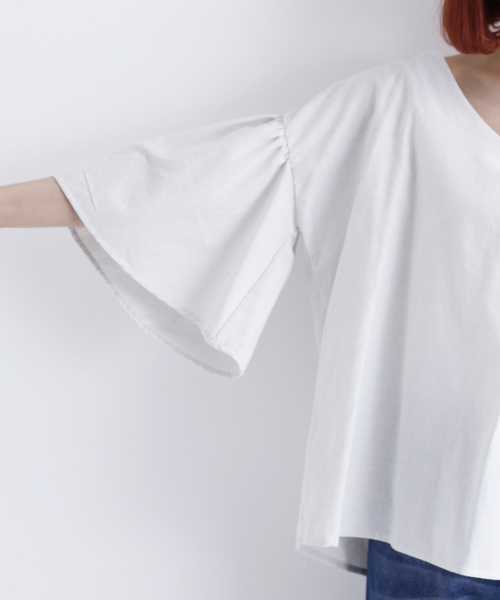 MERLOT（メルロー）の「コットンリネンフレアタックスリーブブラウス1585（シャツ/ブラウス・レディース・ブラック/ベージュ/カーキ/キャメル・FREE）」の8枚目の写真