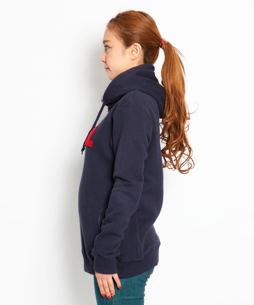 X-girl(エックスガール)の「LOGO PATCHED HOODIE(スウェット・レディース・ブラック/アッシュグレー/ピンク/グリーン/ネイビー・1/2)」の6枚目の写真