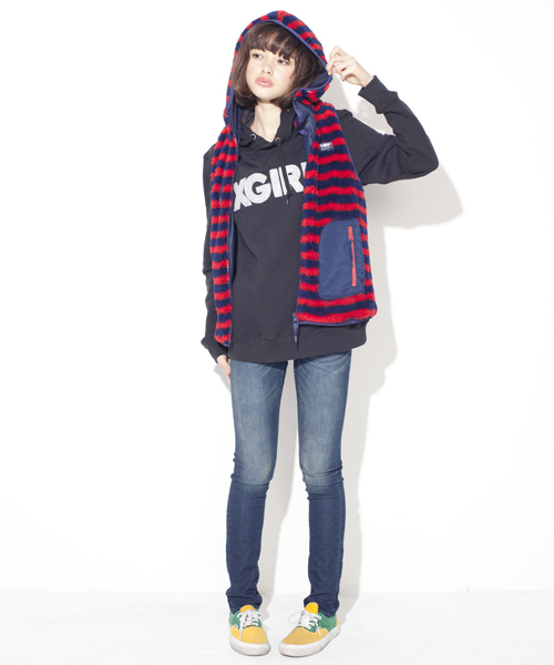 X-girl(エックスガール)の「LOGO PATCHED HOODIE(スウェット・レディース・ブラック/アッシュグレー/ピンク/グリーン/ネイビー・1/2)」の10枚目の写真