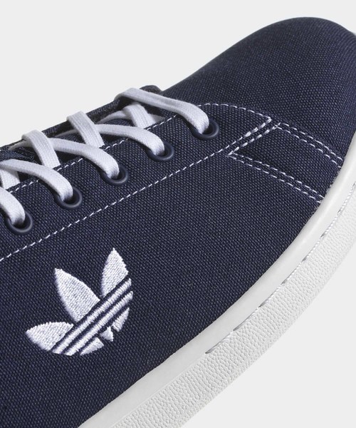 adidas（アディダス）の「スタンスミス ［Stan Smith］アディダスオリジナルス（スニーカー・メンズ・ネイビー/レッド/ホワイト×グリーン・22.5cm/23.5cm/24.5cm/25.5cm/26.5cm/27.5cm/28.5cm/23.0cm/24.0cm/25.0cm/26.0cm/27.0cm/28.0cm/29.0cm/22.0cm/29.5cm/30.0cm）」の14枚目の写真